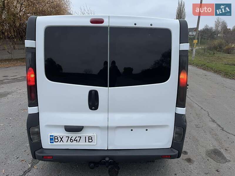 Минивэн Opel Vivaro 2001 в Теофиполе