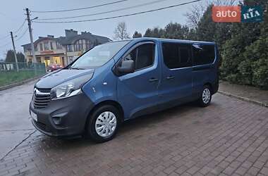 Мінівен Opel Vivaro 2018 в Чернівцях