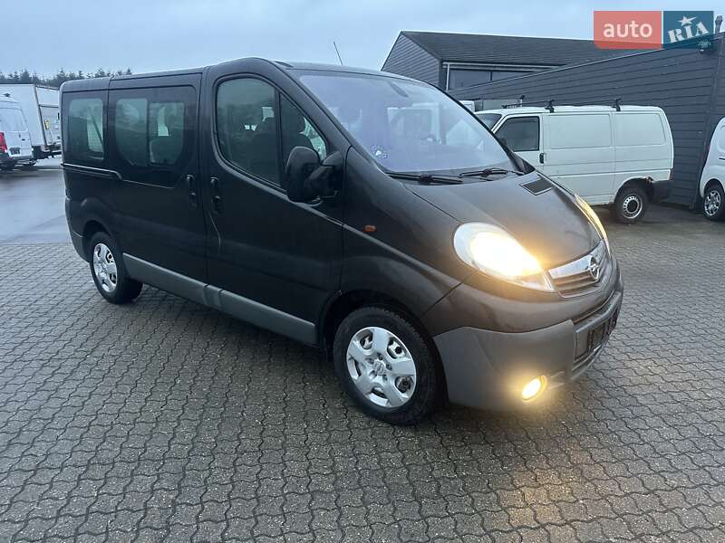 Минивэн Opel Vivaro 2014 в Житомире
