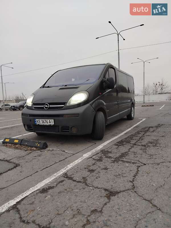 Opel Vivaro 2004