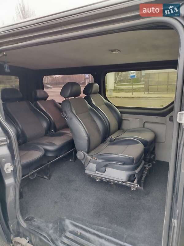 Минивэн Opel Vivaro 2004 в Подгородном