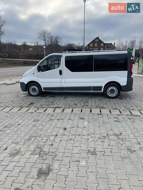 Мінівен Opel Vivaro 2007 в Чернівцях фото 4 Мінівен Opel Vivaro 2007 в Чернівцях