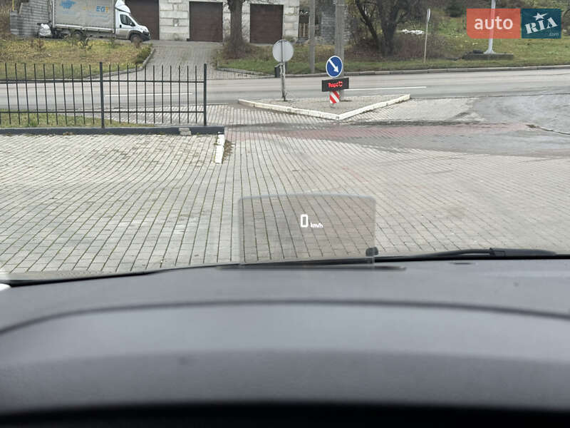 Вантажний фургон Opel Vivaro 2020 в Рівному