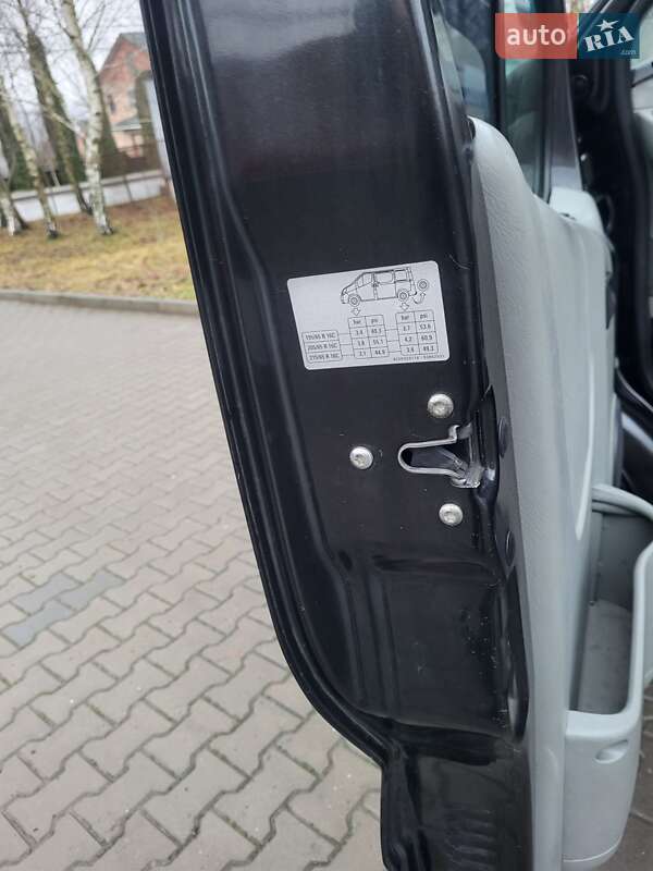 Мінівен Opel Vivaro 2007 в Хмельницькому