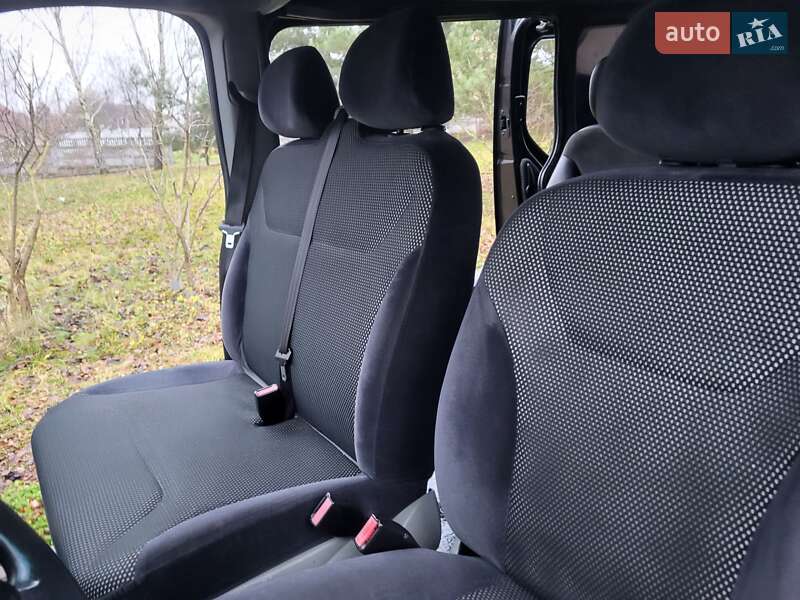 Мінівен Opel Vivaro 2007 в Хмельницькому