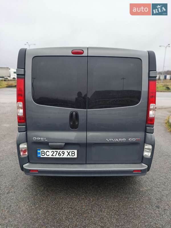 Минивэн Opel Vivaro 2014 в Львове