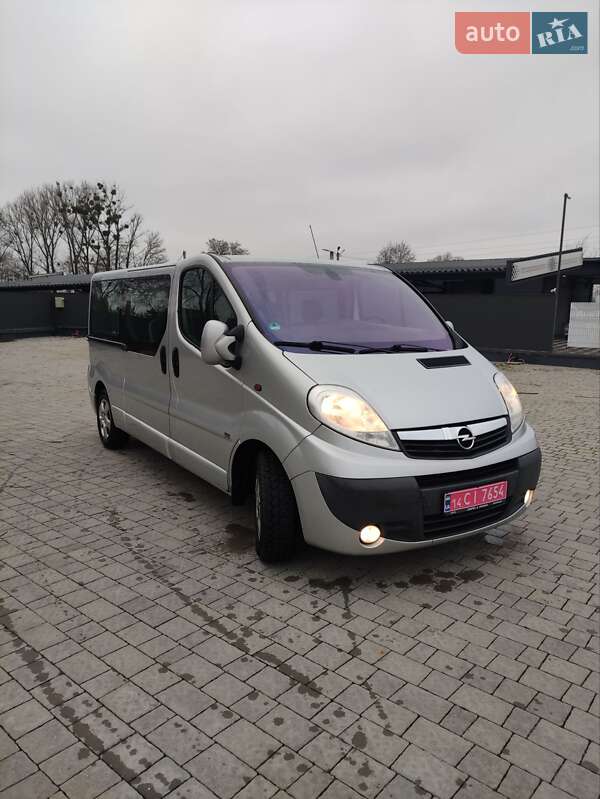 Opel Vivaro 2013