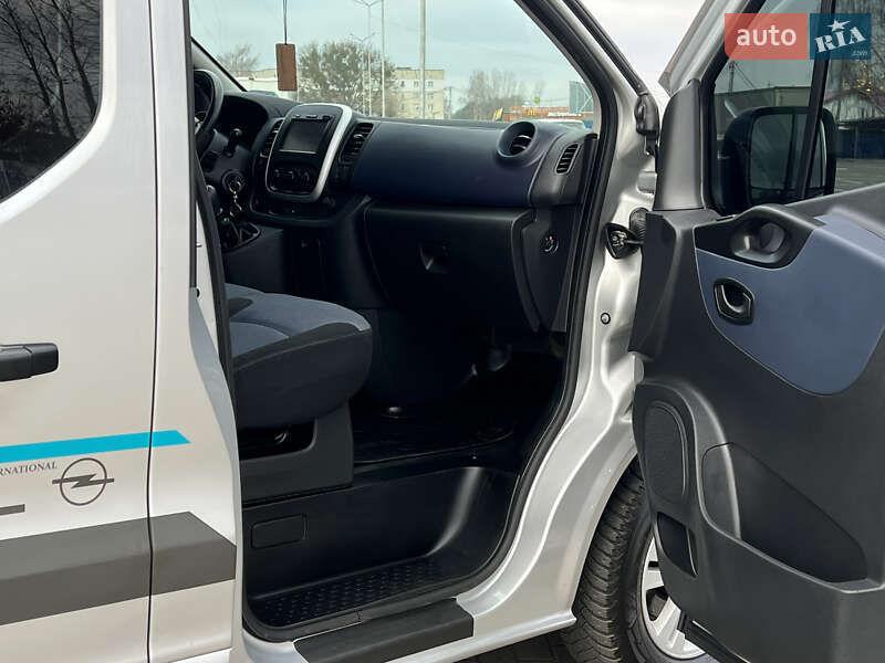 Мінівен Opel Vivaro 2015 в Ковелі фото 46 Мінівен Opel Vivaro 2015 в Ковелі