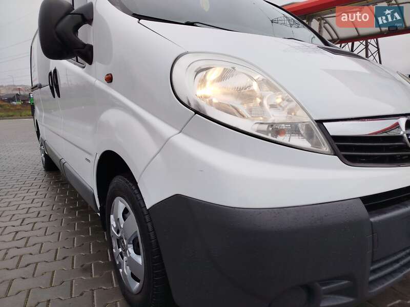 Минивэн Opel Vivaro 2013 в Виннице