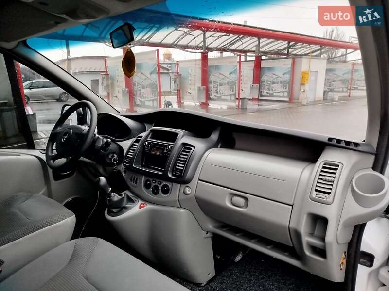 Минивэн Opel Vivaro 2013 в Виннице