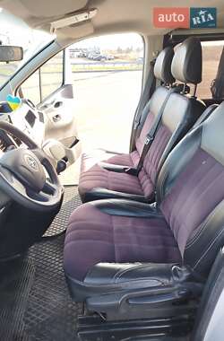 Мінівен Opel Vivaro 2016 в Львові
