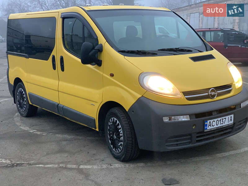 Opel Vivaro 2004