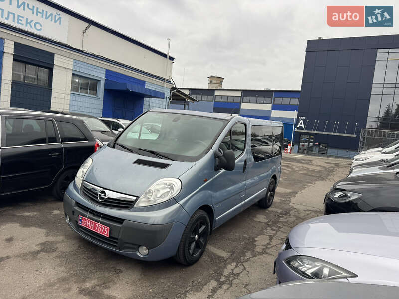 Мінівен Opel Vivaro 2008 в Рівному