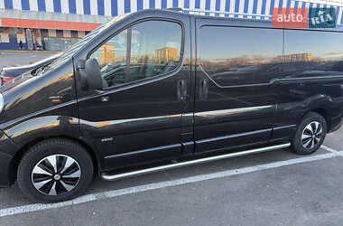 Грузопассажирский фургон Opel Vivaro 2013 в Киеве