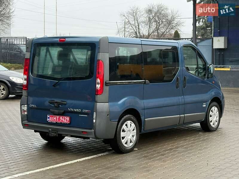 Мінівен Opel Vivaro 2009 в Карлівці