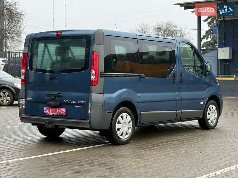 Мінівен Opel Vivaro 2009 в Карлівці