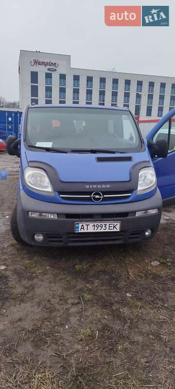 Opel Vivaro 2004
