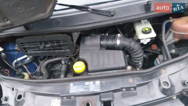 Мінівен Opel Vivaro 2008 в Старій Вижівці