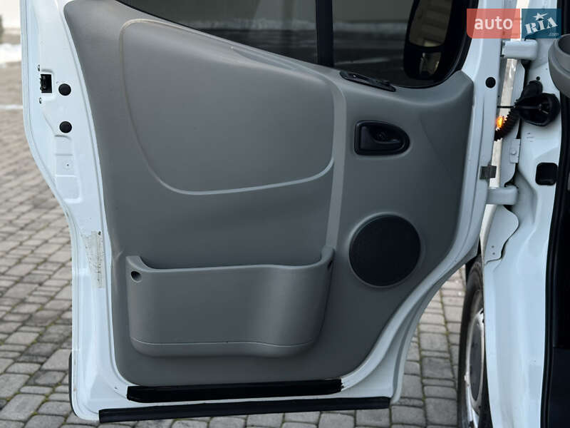 Минивэн Opel Vivaro 2007 в Черновцах фото 32 Минивэн Opel Vivaro 2007 в Черновцах