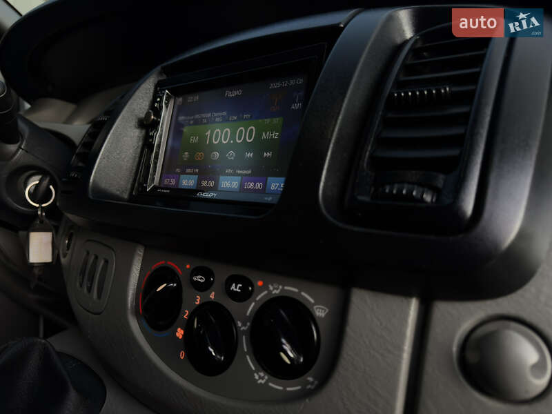 Минивэн Opel Vivaro 2007 в Черновцах фото 42 Минивэн Opel Vivaro 2007 в Черновцах