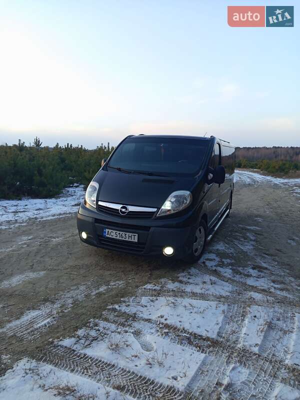 Мінівен Opel Vivaro 2006 в Володимирі