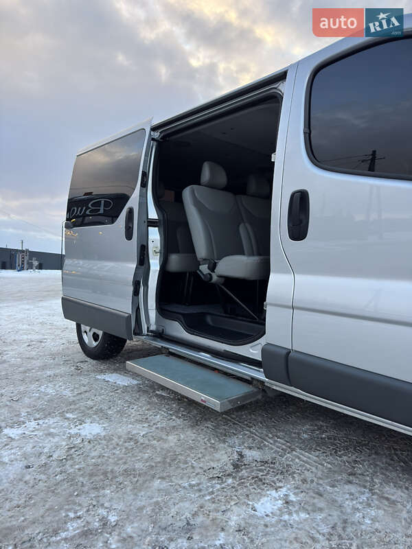 Минивэн Opel Vivaro 2012 в Луцке фото 56 Минивэн Opel Vivaro 2012 в Луцке