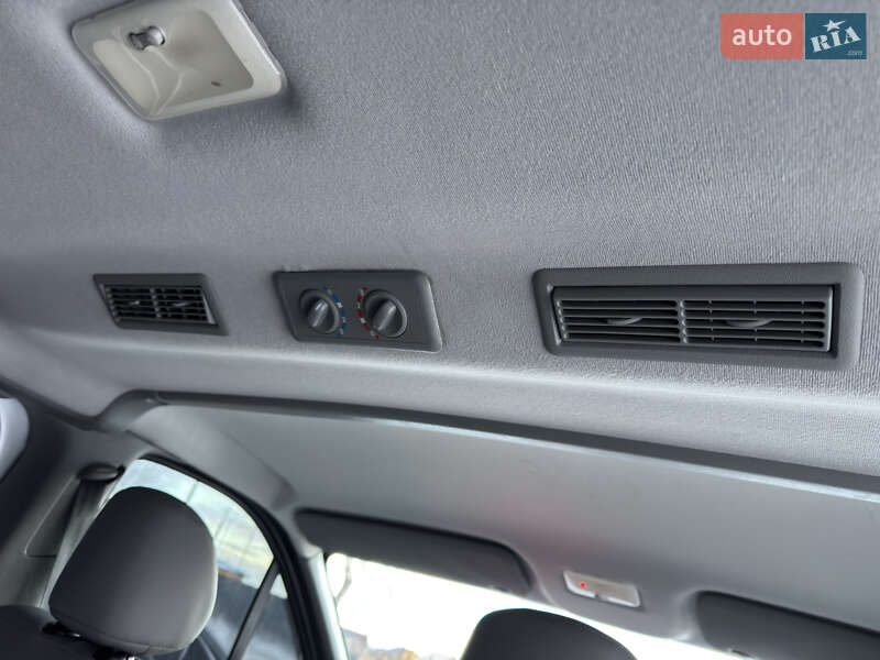 Минивэн Opel Vivaro 2012 в Луцке фото 62 Минивэн Opel Vivaro 2012 в Луцке