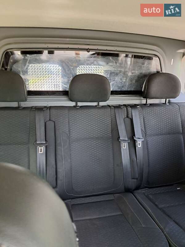 Мінівен Opel Vivaro 2015 в Львові фото 9 Мінівен Opel Vivaro 2015 в Львові