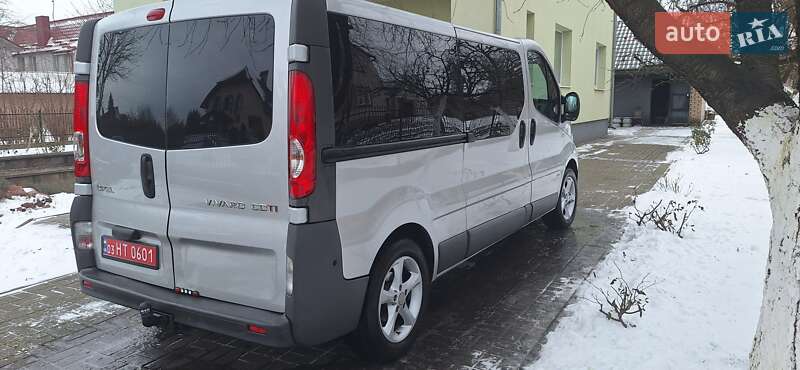 Хетчбек Opel Vivaro 2011 в Луцьку
