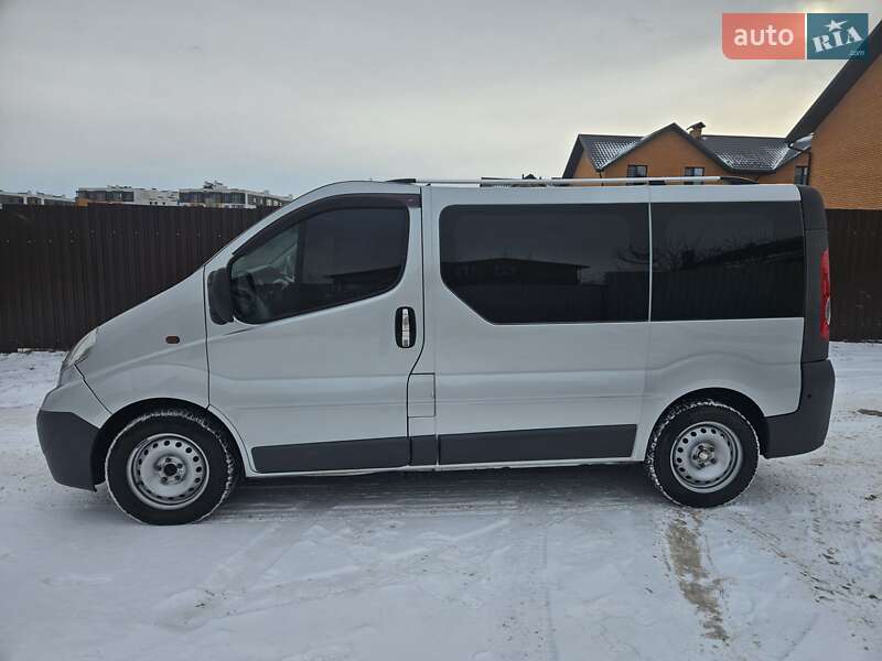 Мінівен Opel Vivaro 2010 в Вінниці