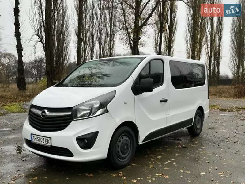 Opel Vivaro 2015 Opel Vivaro 2015