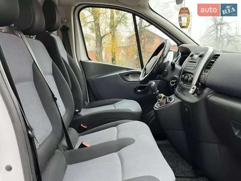 Минивэн Opel Vivaro 2015 в Радомышле