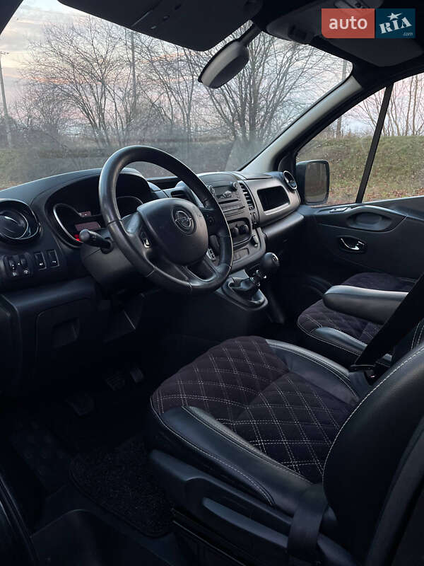 Минивэн Opel Vivaro 2015 в Рава-Русской фото 3 Минивэн Opel Vivaro 2015 в Рава-Русской