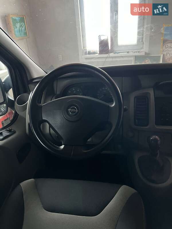 Минивэн Opel Vivaro 2005 в Тлумаче фото 10 Минивэн Opel Vivaro 2005 в Тлумаче
