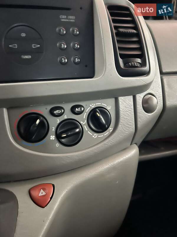 Минивэн Opel Vivaro 2005 в Тлумаче фото 15 Минивэн Opel Vivaro 2005 в Тлумаче