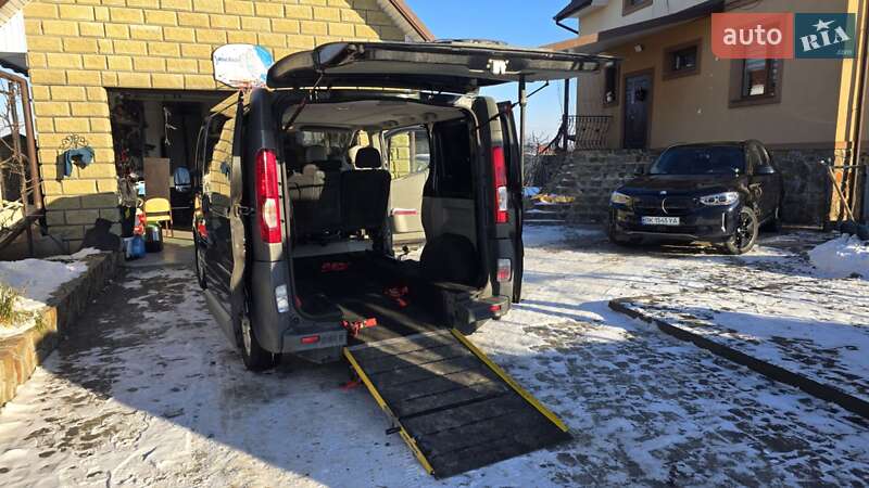 Минивэн Opel Vivaro 2012 в Костополе фото 20 Минивэн Opel Vivaro 2012 в Костополе