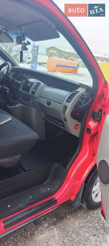 Мінівен Opel Vivaro 2005 в Дунаївцях фото 7 Мінівен Opel Vivaro 2005 в Дунаївцях