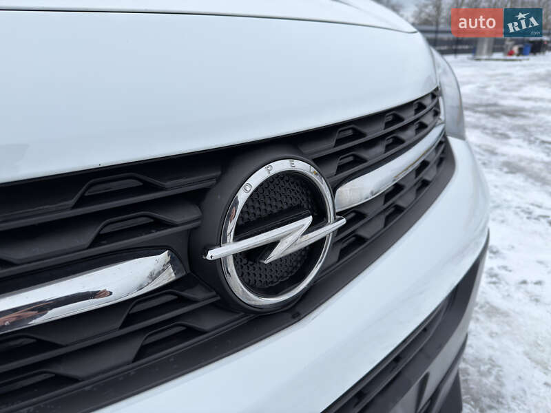 Вантажний фургон Opel Vivaro 2020 в Радивиліві