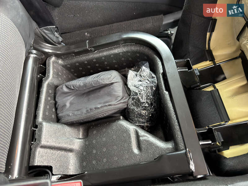 Вантажний фургон Opel Vivaro 2020 в Радивиліві