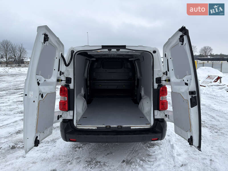 Вантажний фургон Opel Vivaro 2020 в Радивиліві