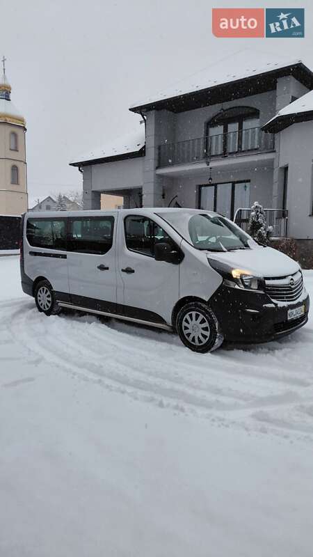 Мінівен Opel Vivaro 2019 в Долині