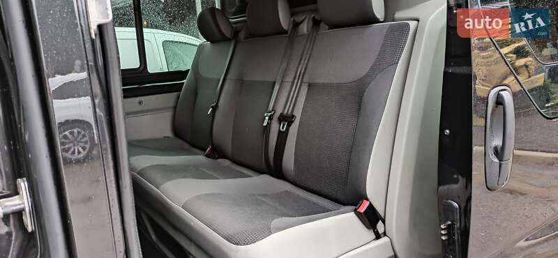 Минивэн Opel Vivaro 2013 в Дубно