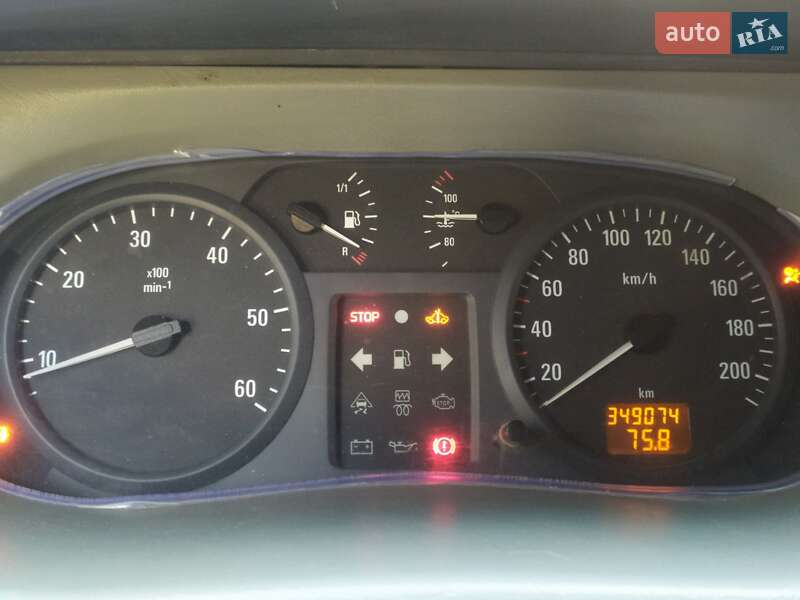 Минивэн Opel Vivaro 2002 в Белгороде-Днестровском