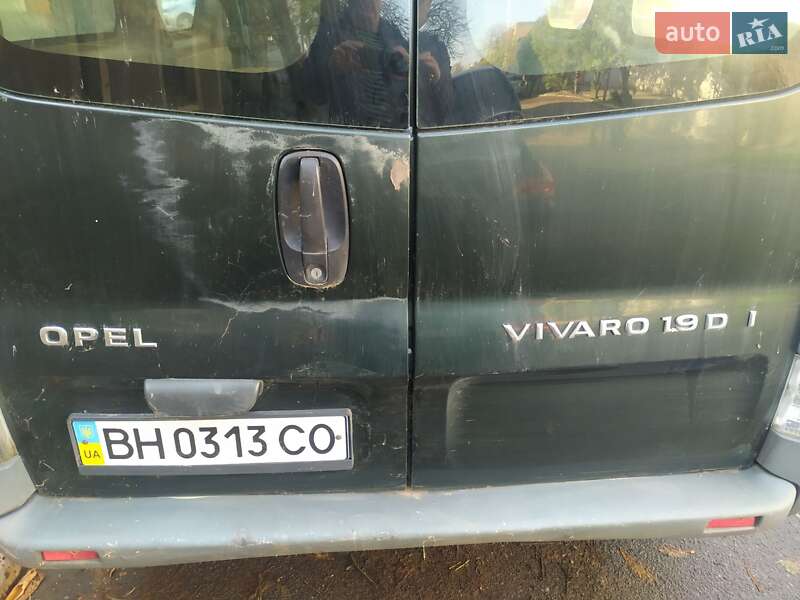 Минивэн Opel Vivaro 2002 в Белгороде-Днестровском