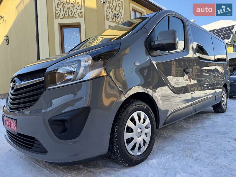 Opel Vivaro 2016