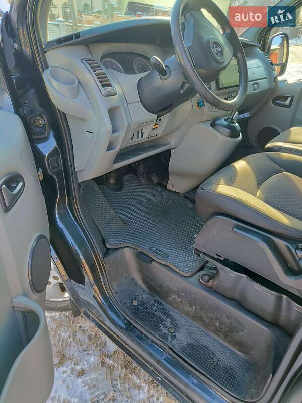 Грузопассажирский фургон Opel Vivaro 2007 в Днепре фото 53 Грузопассажирский фургон Opel Vivaro 2007 в Днепре