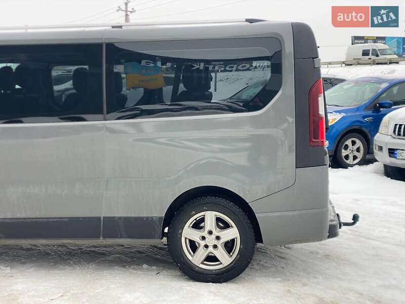 Минивэн Opel Vivaro 2015 в Львове