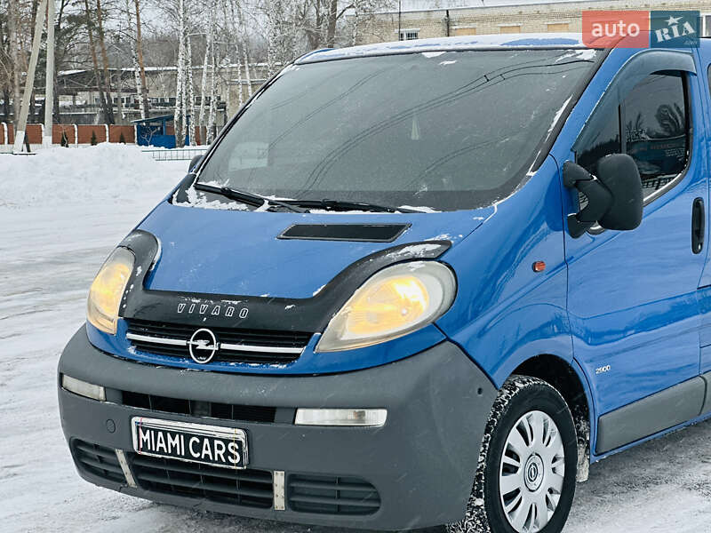 Минивэн Opel Vivaro 2005 в Харькове