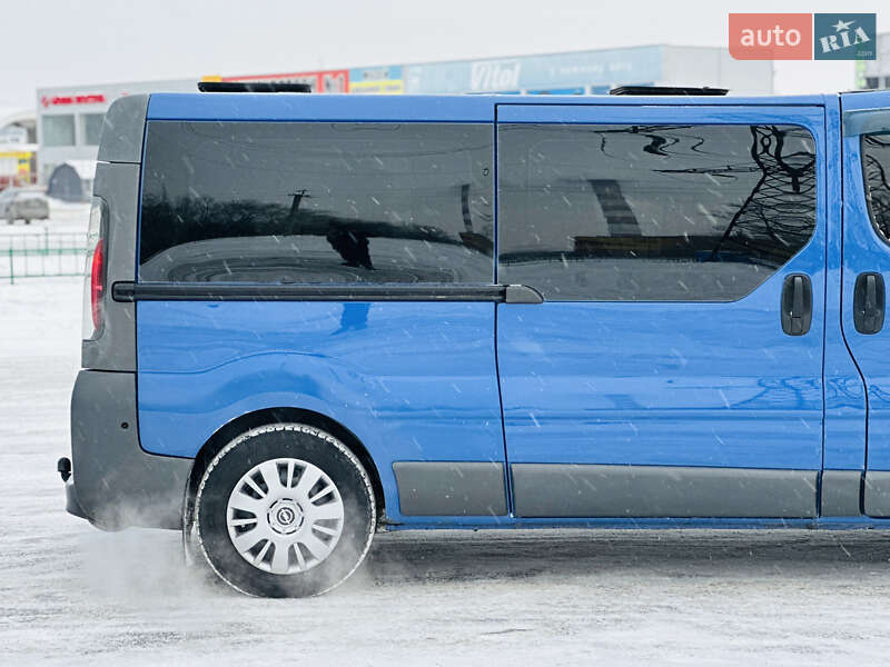 Минивэн Opel Vivaro 2005 в Харькове