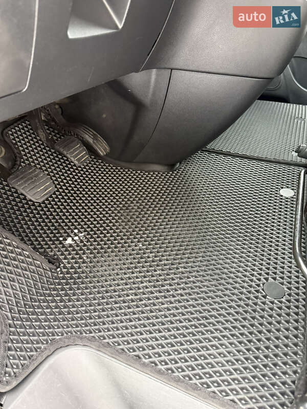 Минивэн Opel Vivaro 2014 в Коломые